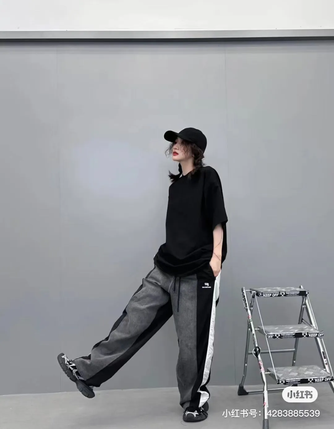 # Balenciaga/ # BB T Same Style